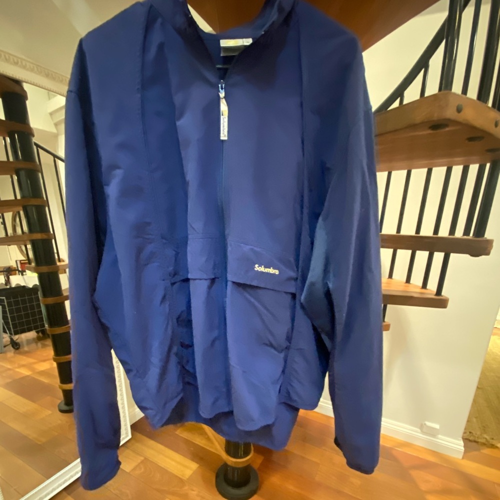 Solumbra Men's Classic Navy Windbreaker
